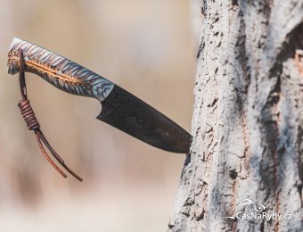 Damaškový nůž s šiškou od Pavla Peremského je pastva pro oko i skvělý parťák na lov ryb i zvěře