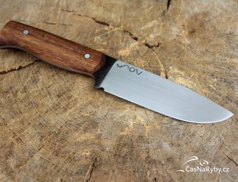 Nůž od knife makera Filipa Sovy: krásná a obratná uhlíkovka s exotickou ručkou