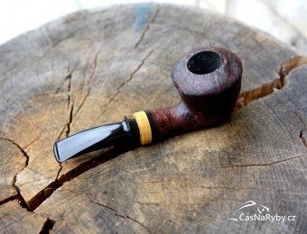 Dýmka od pipe makera Pavla Tomana: krásný Dublin se zimostrázovým kroužkem