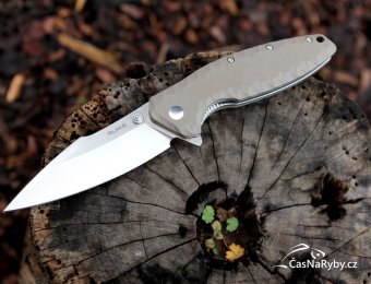 Nůž Ruike P843: výborně zpracovaný krasavec s jednoručním ovládáním