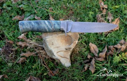 Nůž od Martina Hodoníka: skvostný lovecký pracant s 500ti vrstvami damašku